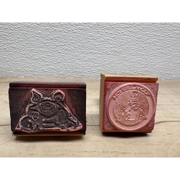 Vtg Set Of 2 Wood Handle Rubber Stamps Pig & Honest Wool - Picture 3 of 6